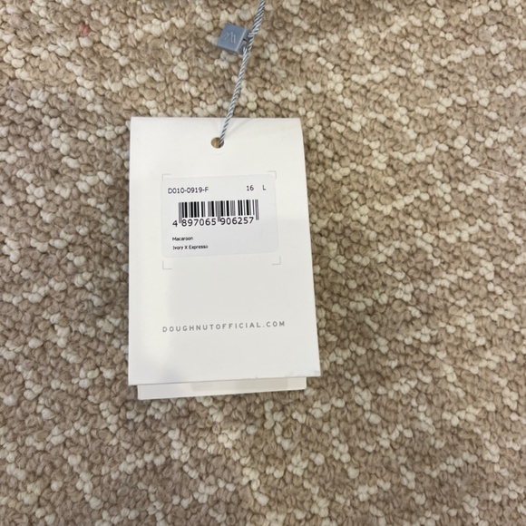 Macaroon Backpack - Picture 4 of 4